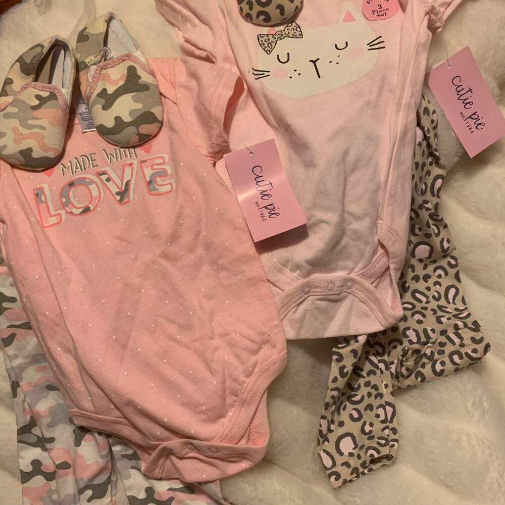 Set of 6 piece bundle:  6-9 month onesises leggings and shoes